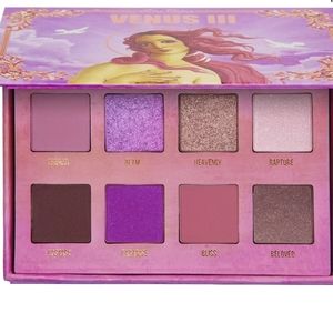 VENUS III EYESHADOW and face PALETTE